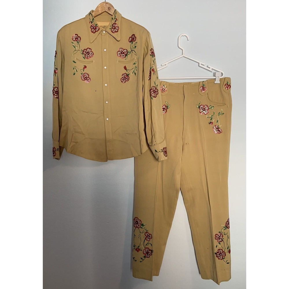 Vintage 1950s The Paddock Shops Suit Western Wear Light Yellow Flowers - Picture 1 of 16